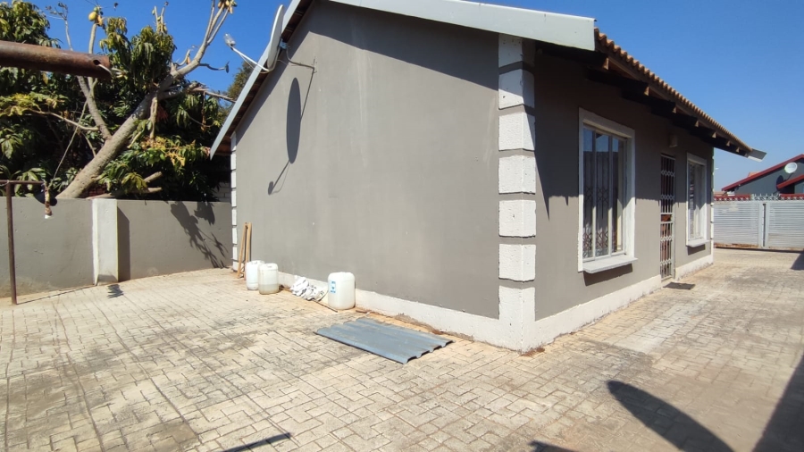 2 Bedroom Property for Sale in Boitekong North West